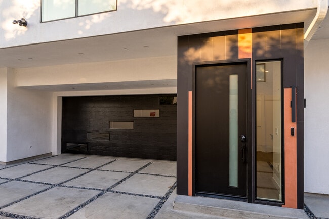 Photo - 109 N Westlake Ave Townhome