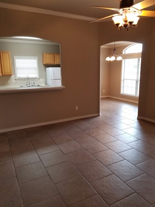 Photo - College Station - 3 Bedroom - 3 Bath - Duplex - Fenced Yard.