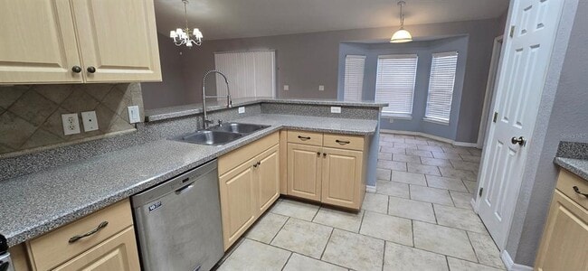 Photo - 11 Hemlock Court Pass