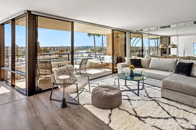 Photo - 4267 Marina City Dr