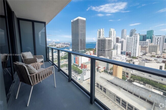 Building Photo - 601 NE 1st Ave Unit 2508 Rental
