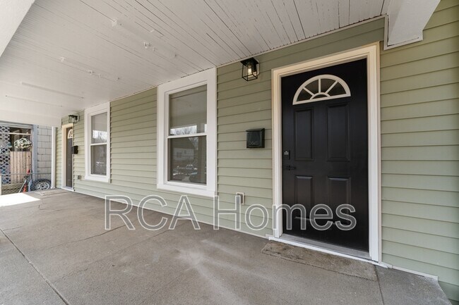 Photo - 238 Eastern Ave