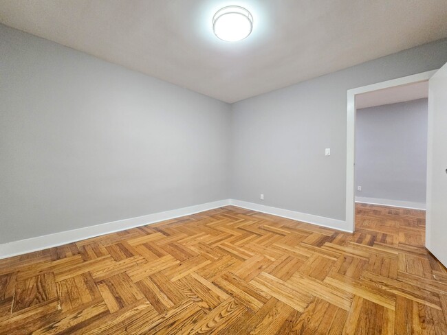 Photo - 525-527 Riverdale Avenue Unit 7F