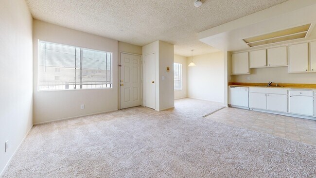 Building Photo - 11938 York Ave