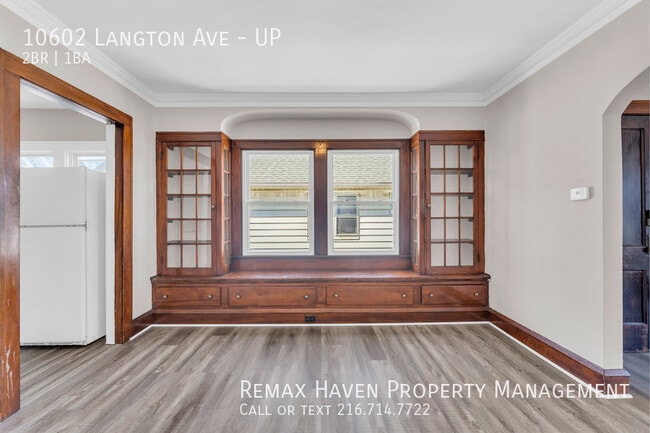 Photo - 10602 Langton Ave Unidad UP