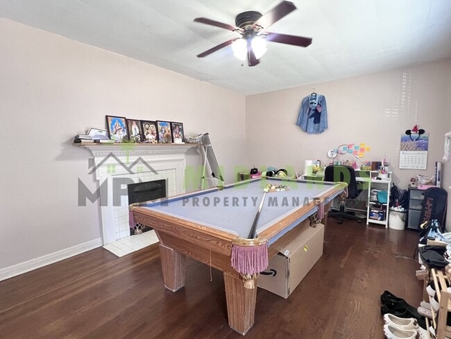 Photo - 2422 Monroe St