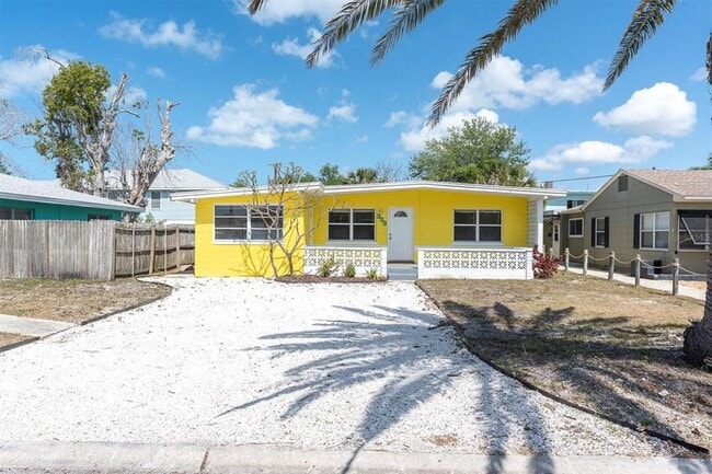 Photo - 333 72nd Ave