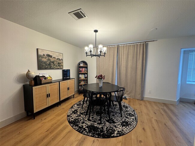 Photo - 7509 Mockingbird Ln