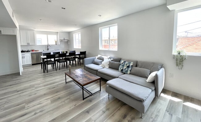 Photo - 1314 W 35th Pl- Housing near USC