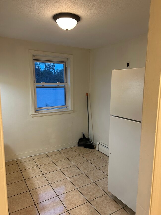 Photo - 509 Burnside Ave Unit #B7