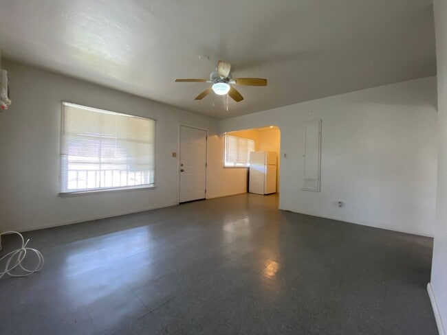 155 1/2 North #C