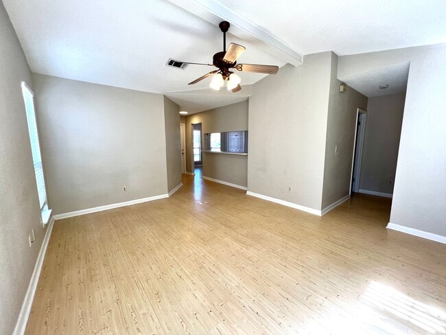 Photo - Charming home in Blue Pine Village!