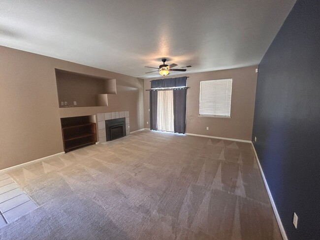 Photo - Open and spacious in Lemoore