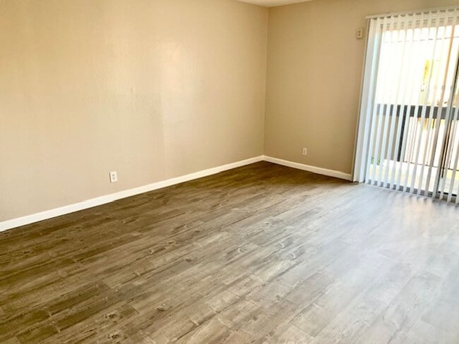 Photo - Nice 2 bed, 1.5 Bath Condo with Garage in ... Unit 6