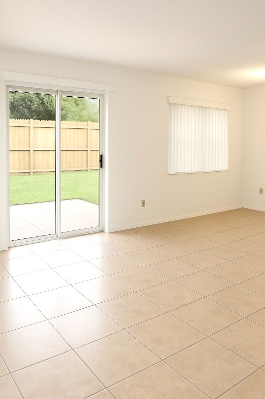 Photo - 411 Banana Unit B