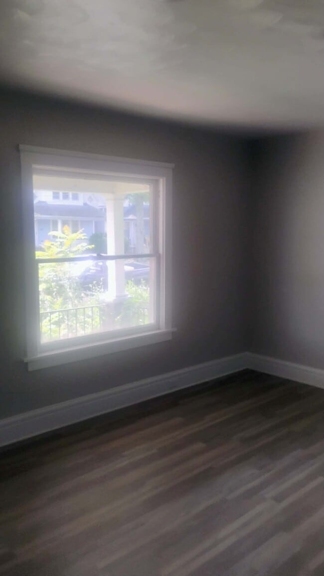 Photo - 2465 Lawton Ave