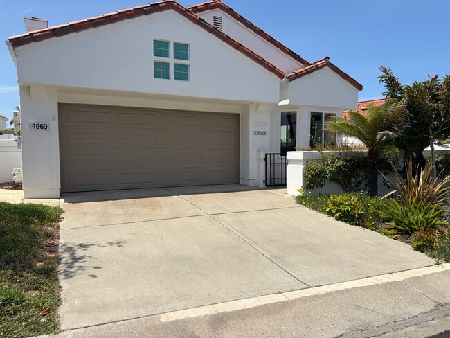 Building Photo - 4969 Lamia Way