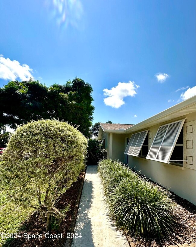 Photo - 245 Monaco Rd