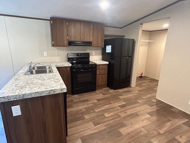 Photo - 122 Allene Cir