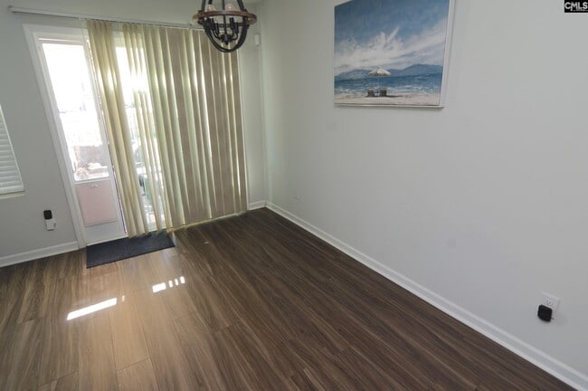 Photo - 626 Wooster Dr