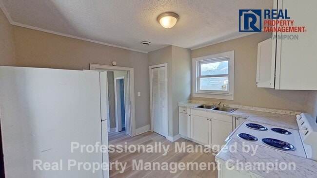 Photo - Recently updated 2 BD/1 BA Home in the hea...