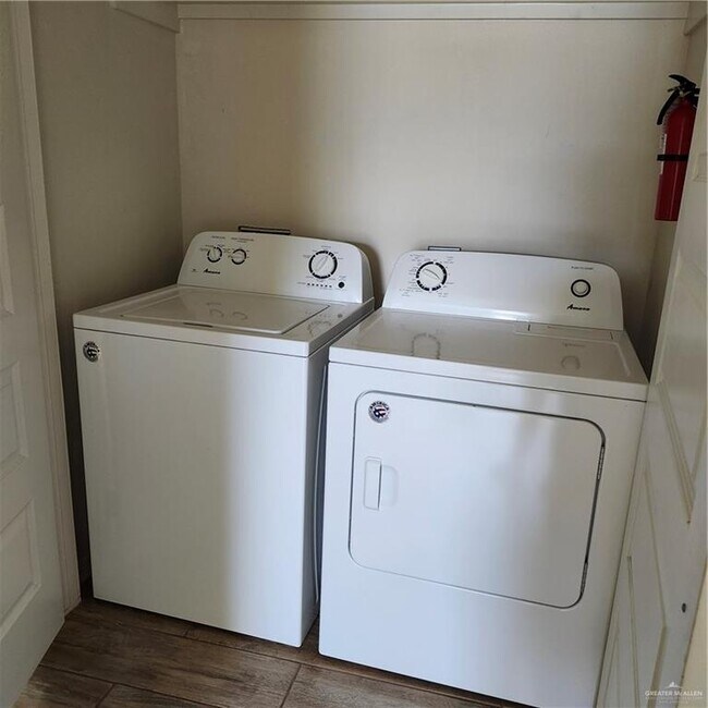 Photo - 11 Hawthorne Ave Unidad 4