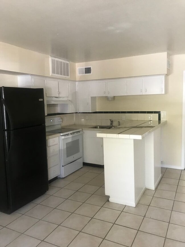 Photo - 308 Smith St Unit 308/102