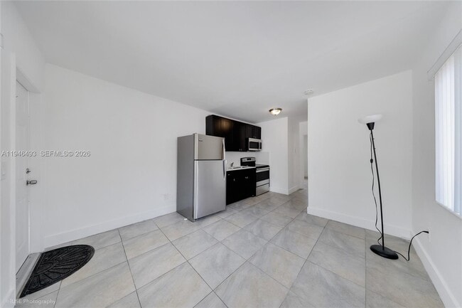 Photo - 1145 NW 3rd St Unit 7