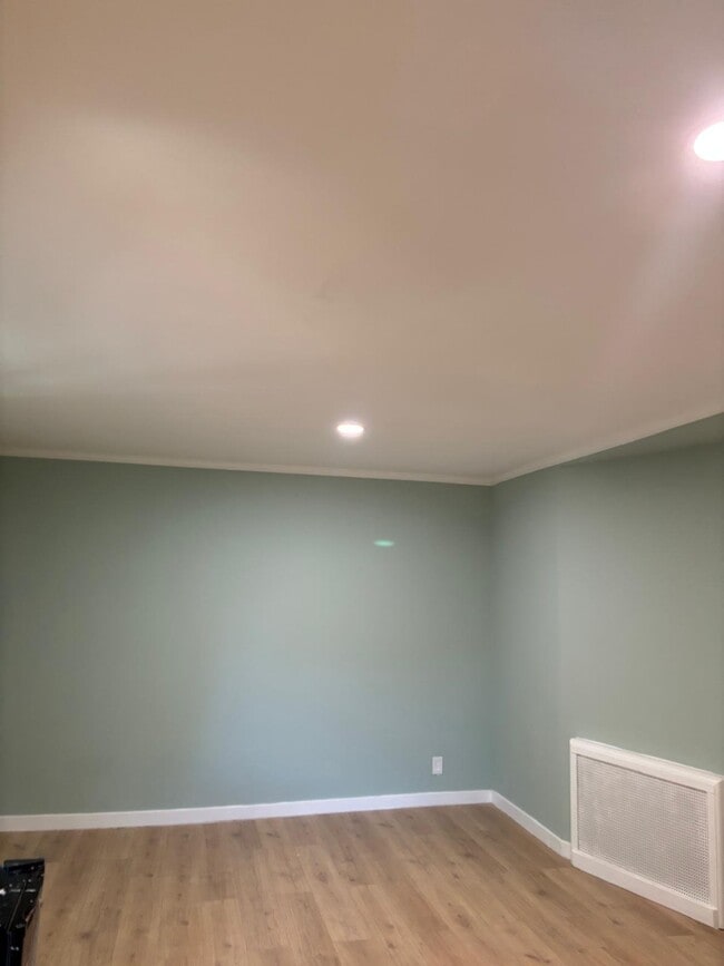Photo - 18851-18885 85th Rd