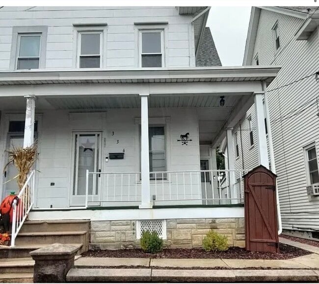 Photo - 334 Cypress St Unit 2nd floor