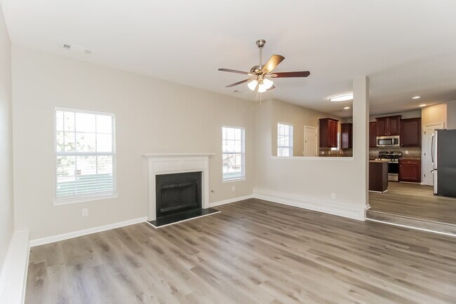 Photo - 283 Allegrini Drive