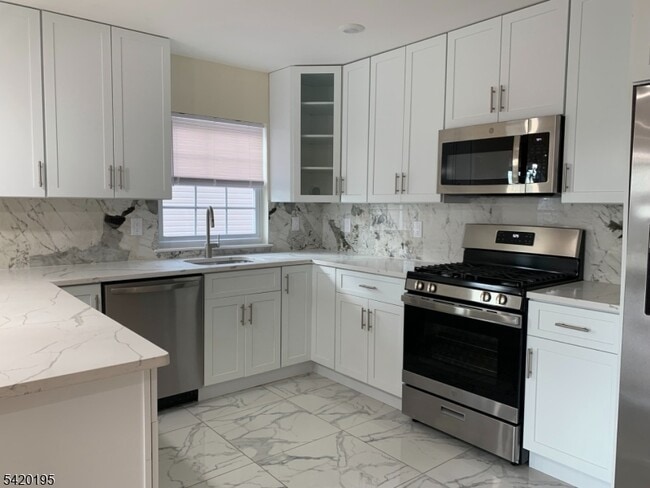 Photo - 257 Dukes St