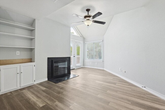 Photo - 9805 Walnut St Unidad C-206