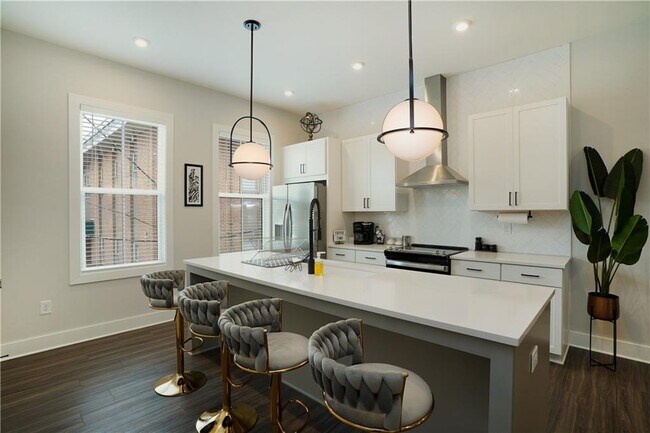 Photo - 154 Chestnut Cir