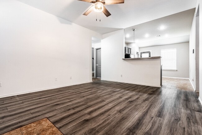 Photo - 4501 Wagner Lake Dr