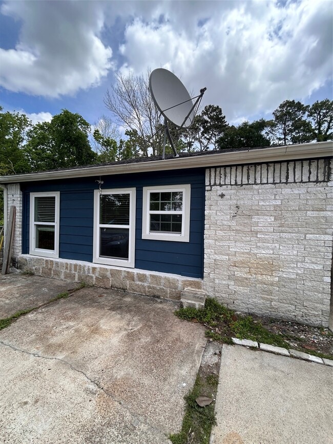 Photo - 16116 Green Manor Dr