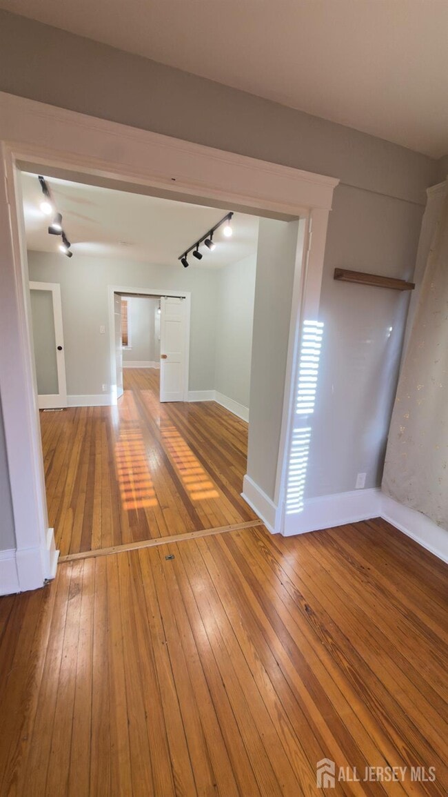 Photo - 55 Suydam St Unit 1