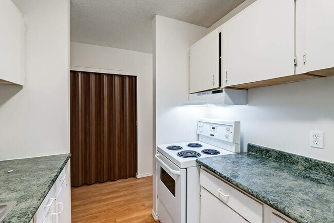 Photo - Kinbrook Manor