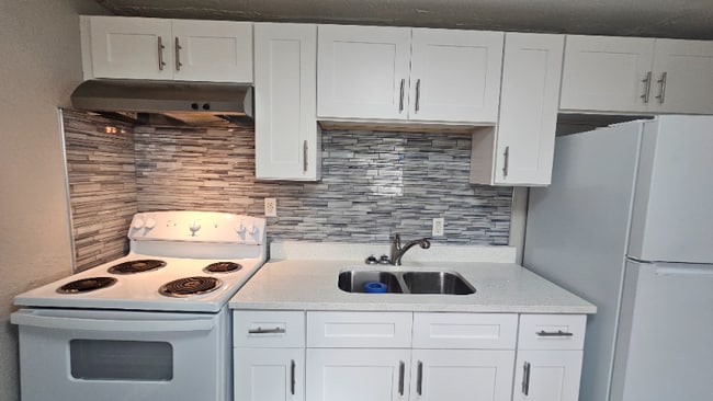 Photo - 101 S Forest St Unit 5