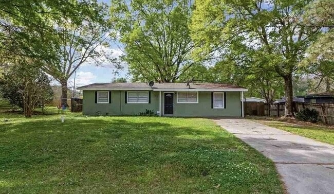 Building Photo - 2135 Richmond St