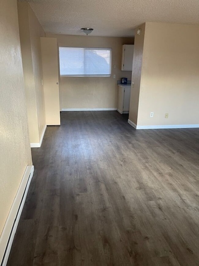 Photo - Hill-PM-022-0188- Hilyard Unit 3607