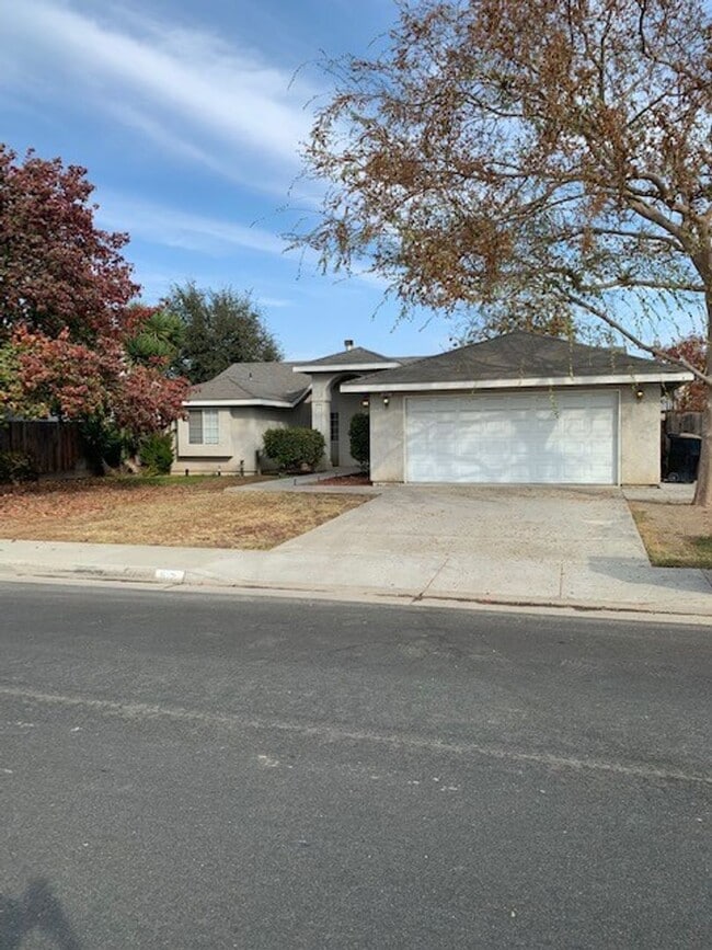 Building Photo - 3 Bedroom 2 Bath Home Coming Soon!!!!