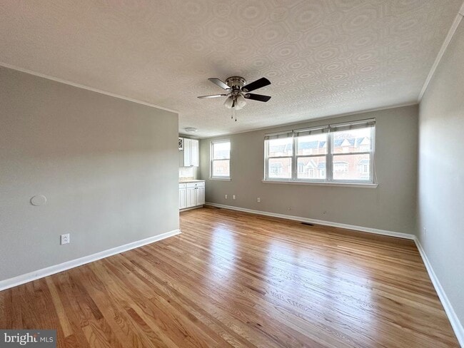 Photo - 3746 Genesee Dr