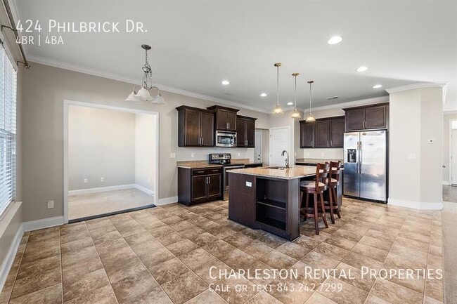 Photo - 424 Philbrick Dr