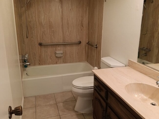 Photo - 2 Bedroom, 2 Bathroom! Lovely Home Coming Soon!