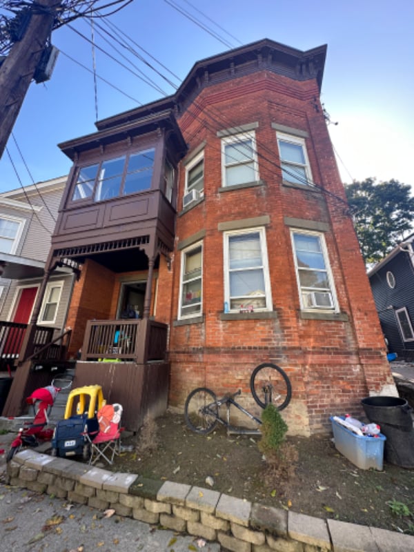 Photo - 9 Center St Unidad Apt 2 (2nd Floor)