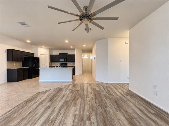 712 Ben Lake Trl