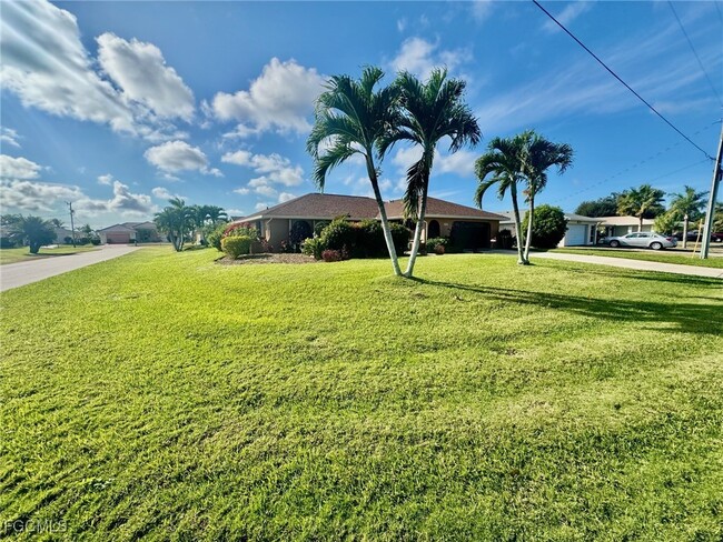 Photo - 1220 SE 19th Ln