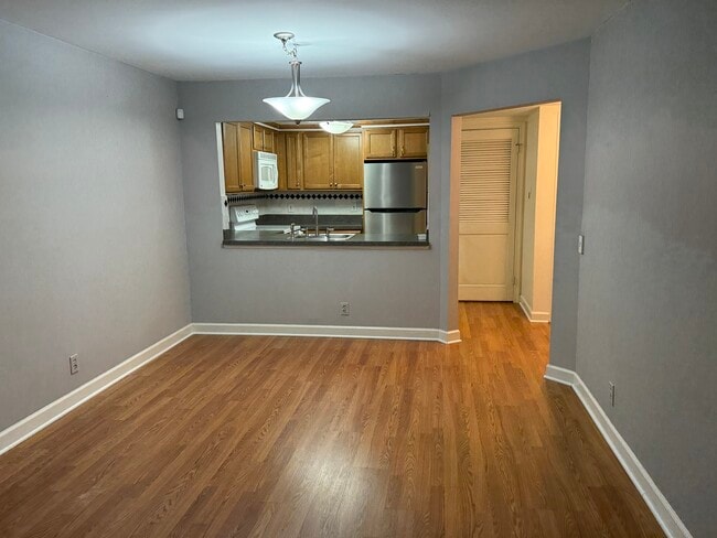 Photo - 130 Cameron St Unit 110