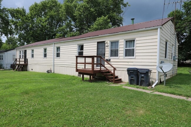 Photo - 2406-2406 Flint Hills Dr Apartment Unit 2404 Flint Hills Dr